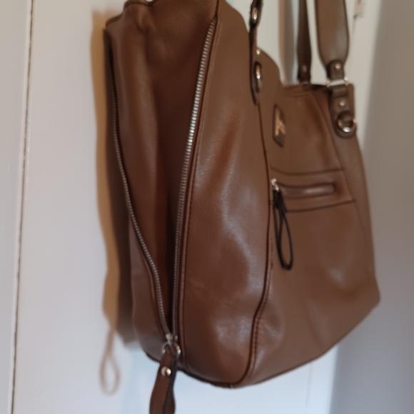 Kenneth Cole Reaction Brown Laptop Messenger Bag - Picture 4 of 12